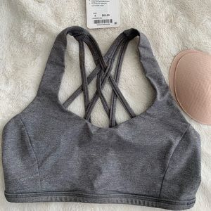Lululemon Free to be tranquil bra size 4